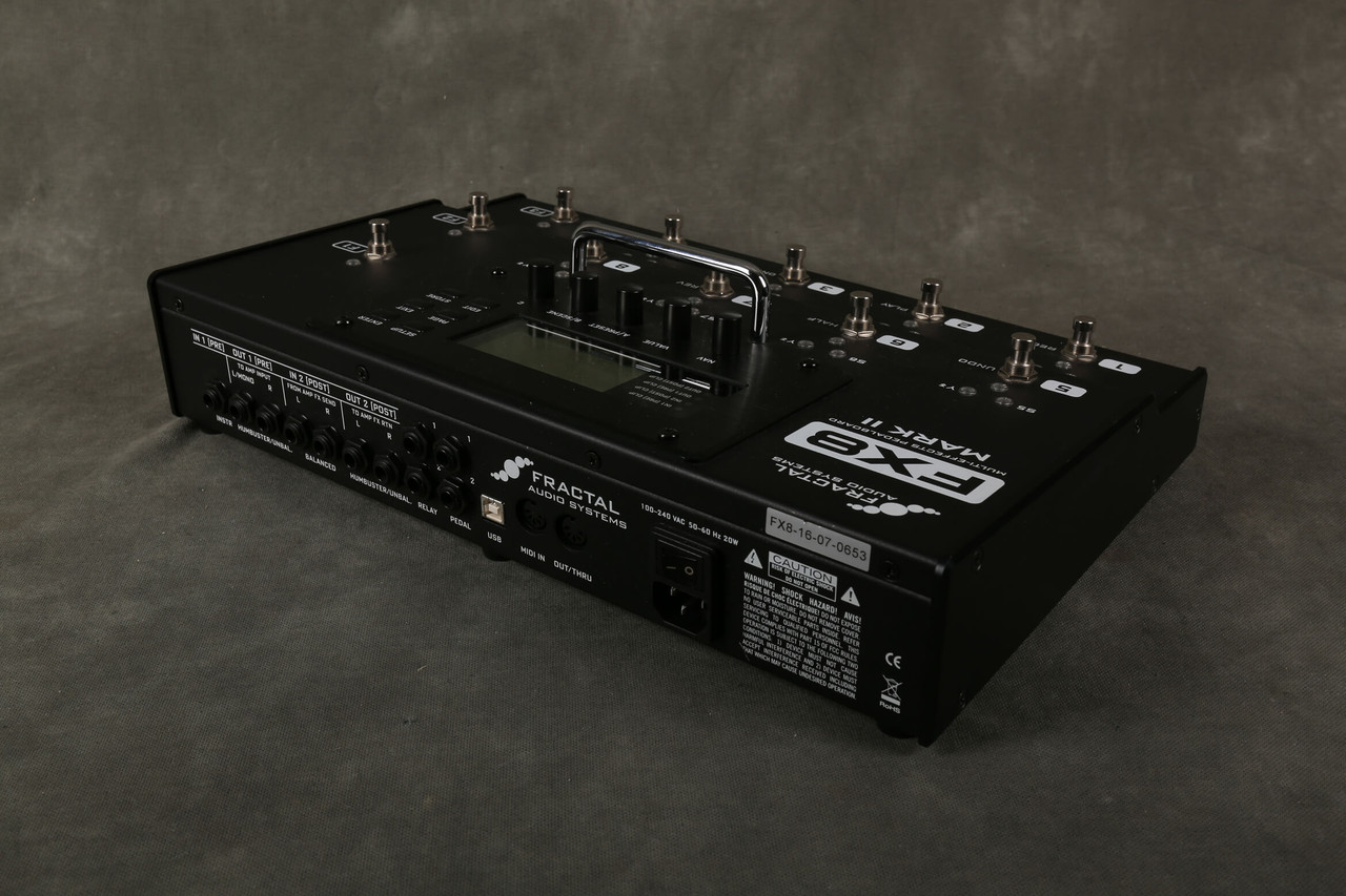 Fractal Audio FX8 MkII Multi-FX Pedalboard w/Box & PSU - 2nd Hand