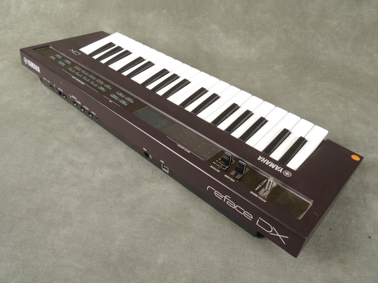 Yamaha Reface DX Synthesizer w/Box - 2nd Hand