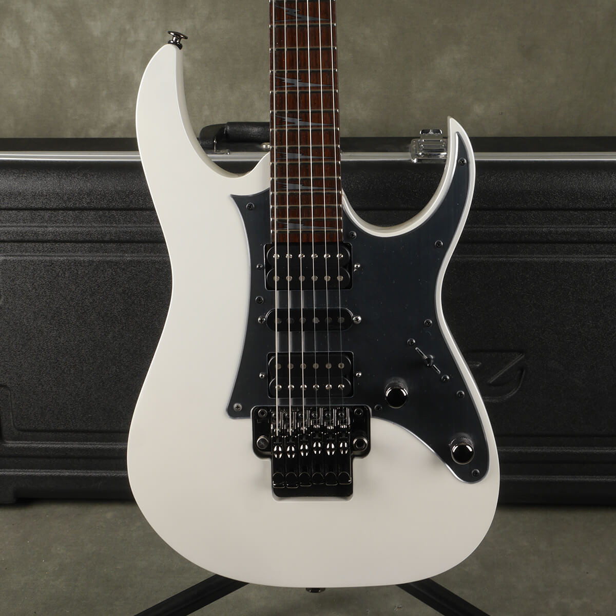 YIBANEZ112925__40021.