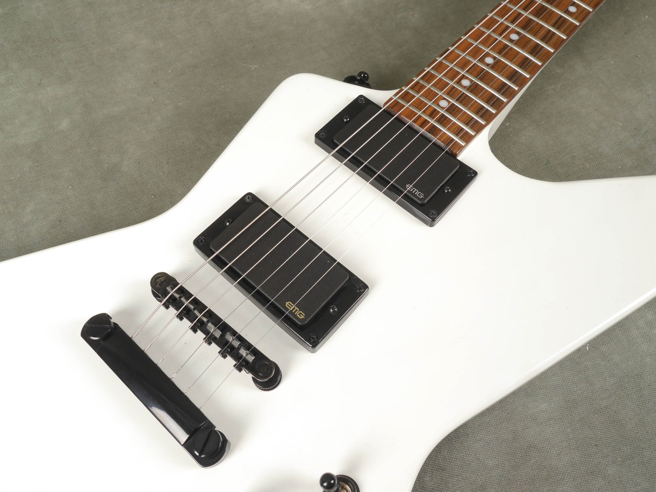 Epiphone Explorer 1984 - White w/Hard Case - 2nd Hand