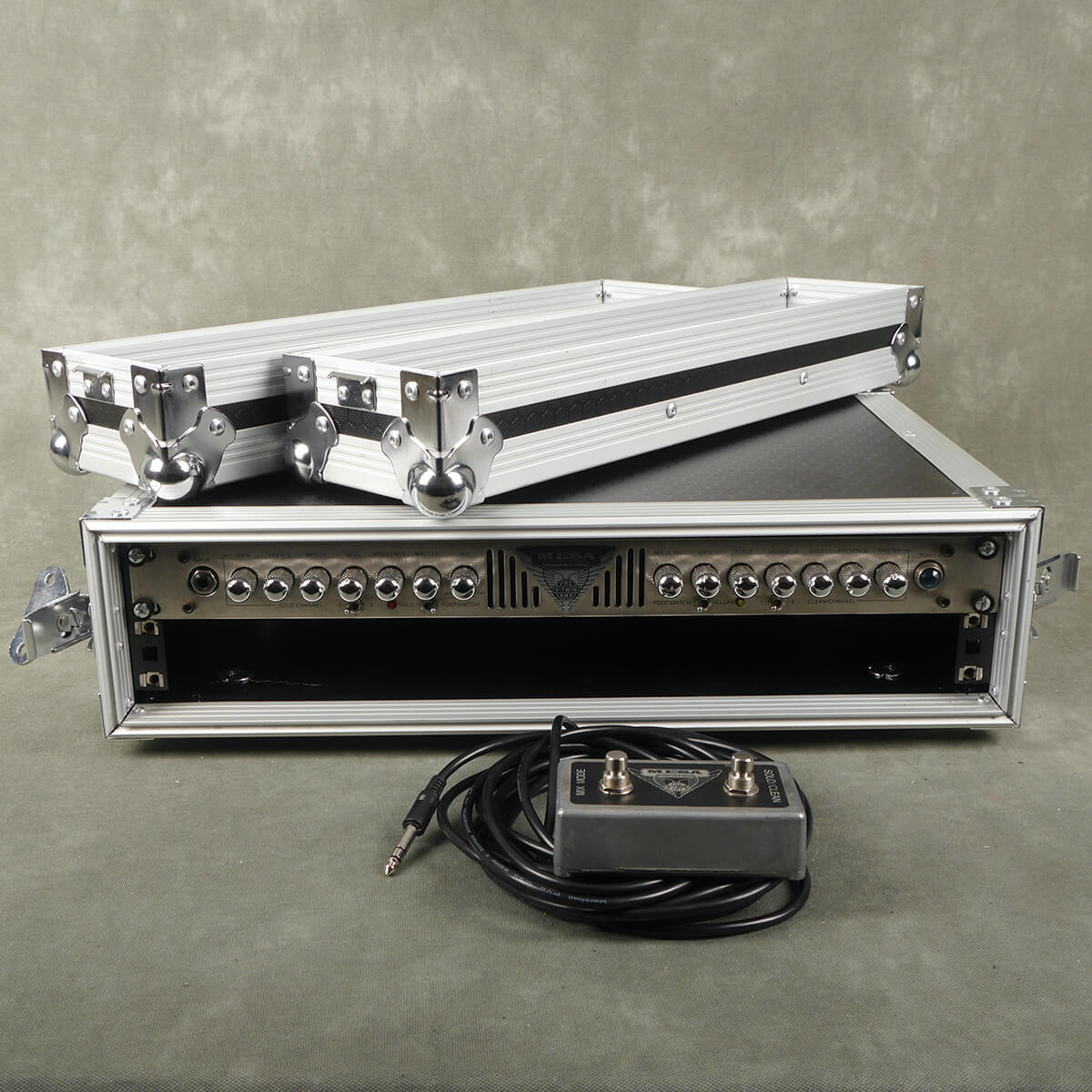 Mesa Boogie V-Twin Rack Preamp & Footswitch w/Flight Case - 2nd Hand