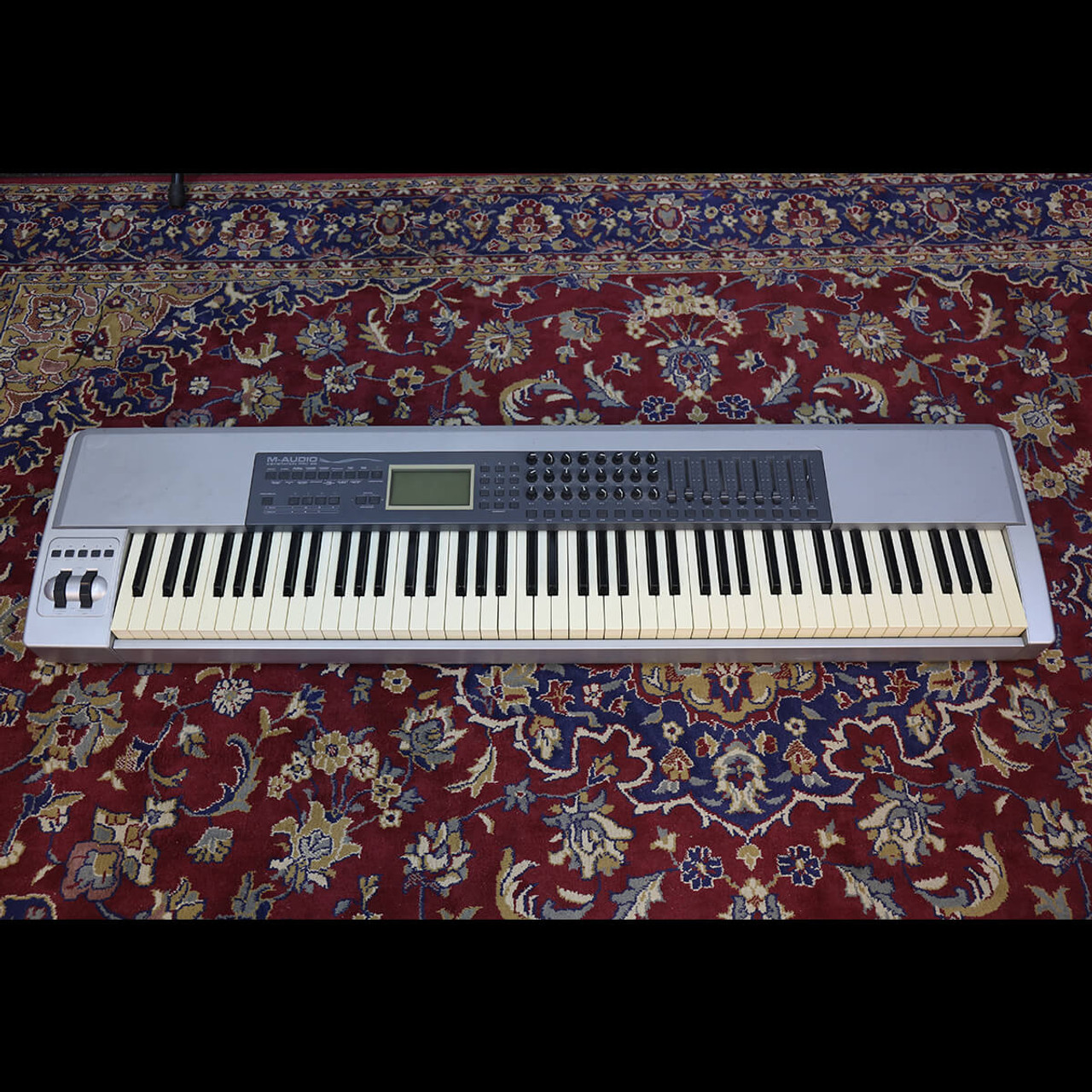 2nd hand midi keyboard