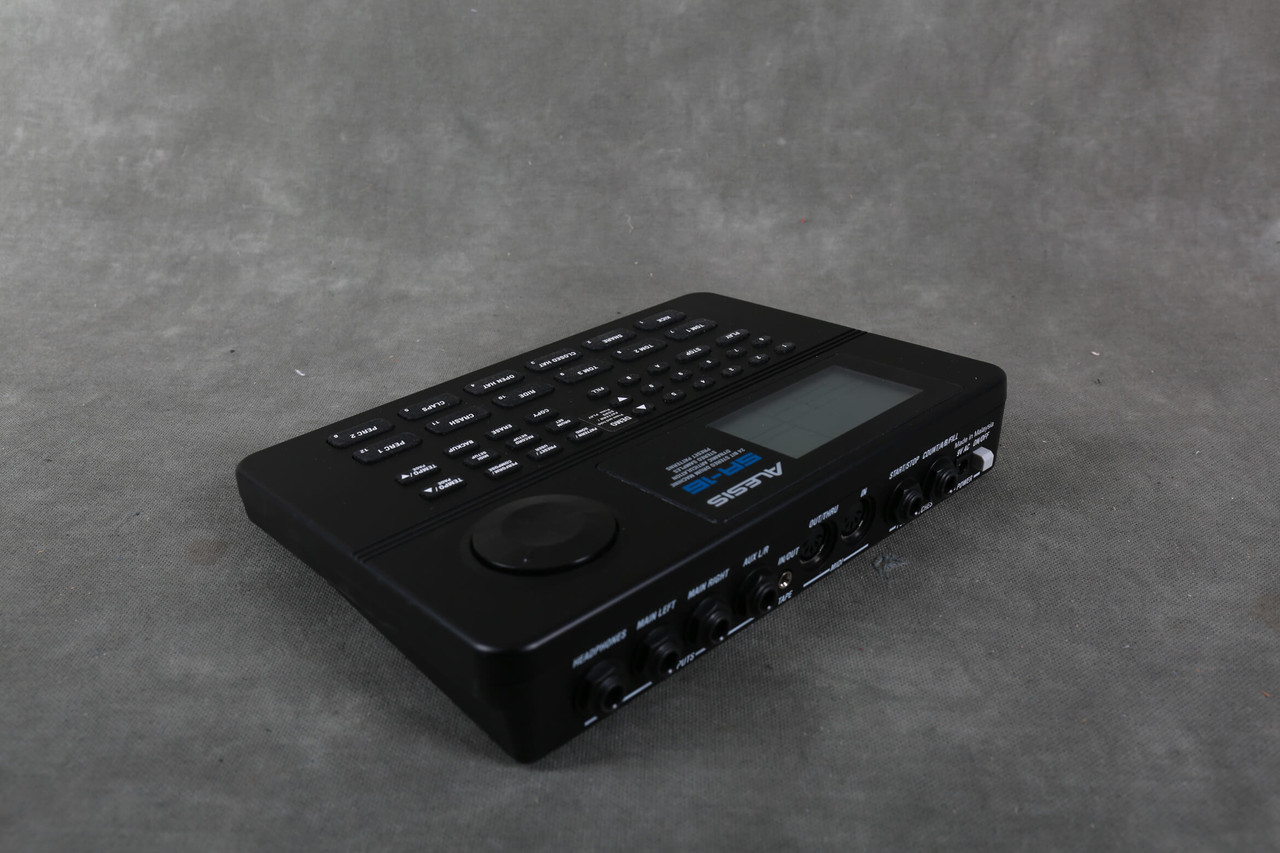 Alesis SR16 Drum Machine & Footswitch w/Box & PSU 2nd Hand