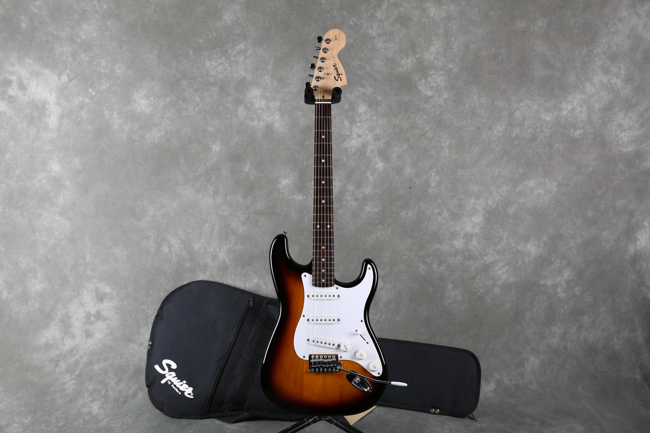 Squier 20th Anniversary Stratocaster - Sunburst w/Gig Bag - 2nd Hand