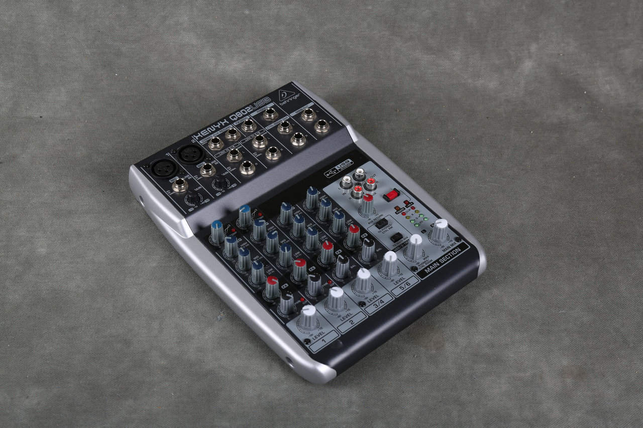 【ほぼ新品‼️値引中！】完全作動！behringer XENYX Q802USB Behringer Xenyx Q802USB