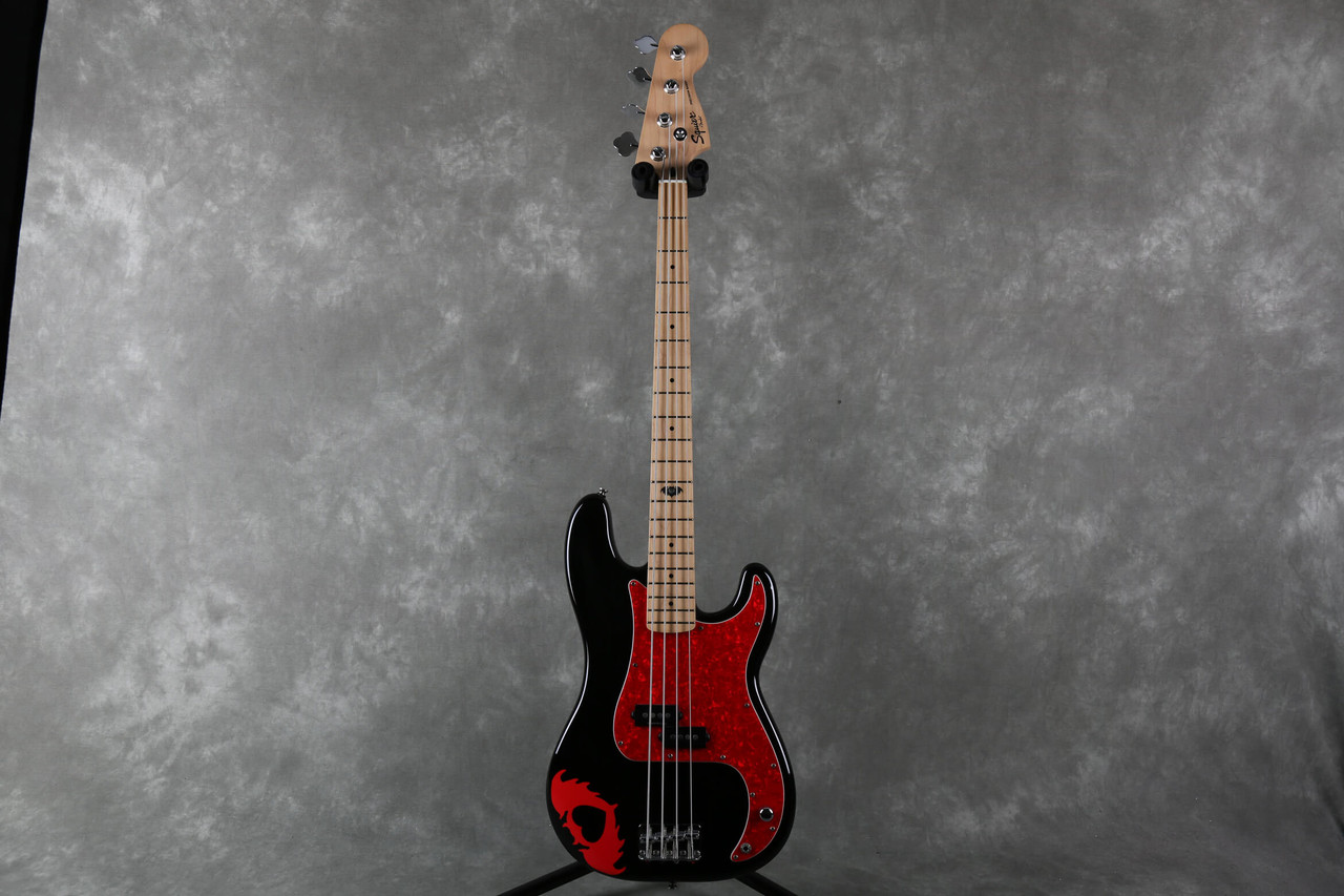 Squier Pete Wentz Precision Bass - Black - 2nd Hand