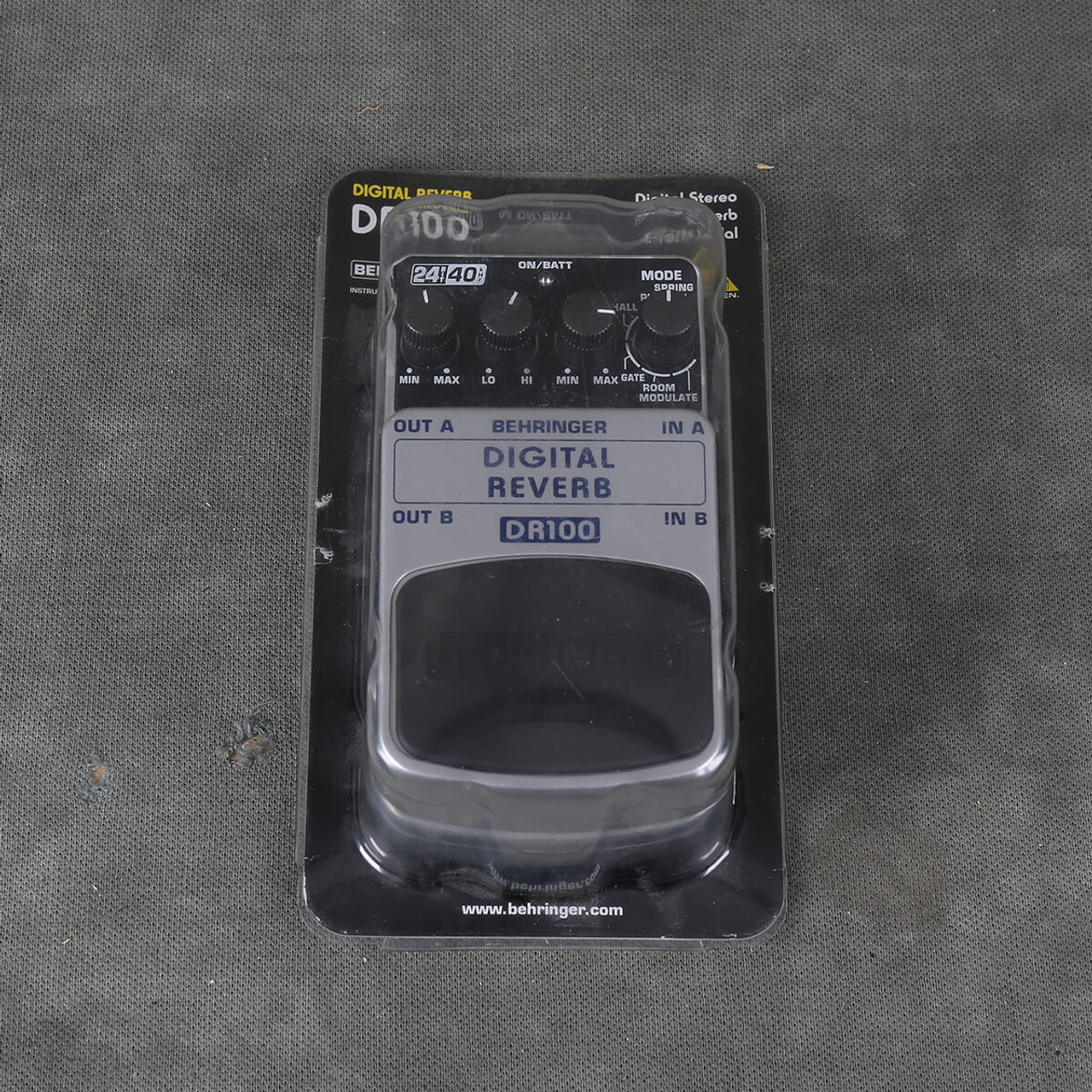 Behringer DR100 Digital Reverb FX Pedal w/Box 2nd Hand