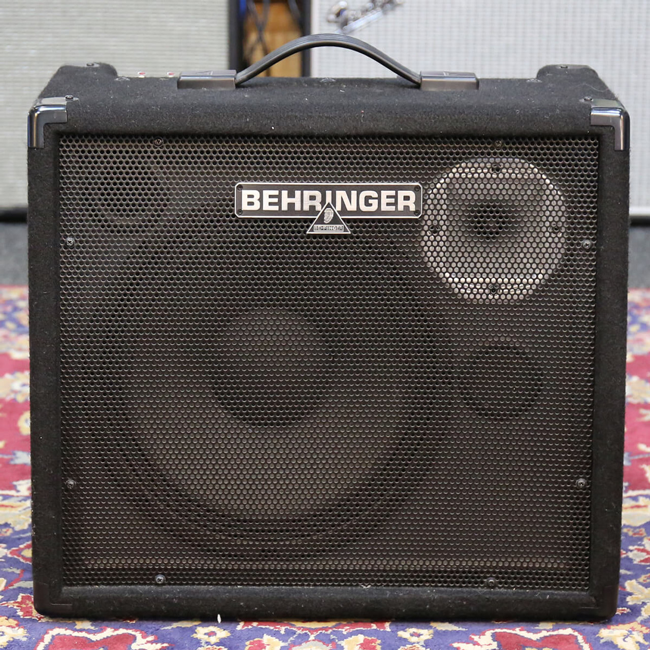BEHRINGER ベリンガー k1800fx キーボードアンプ BEHRINGER ベリンガー k1800fx キーボードアンプ - メルカリ