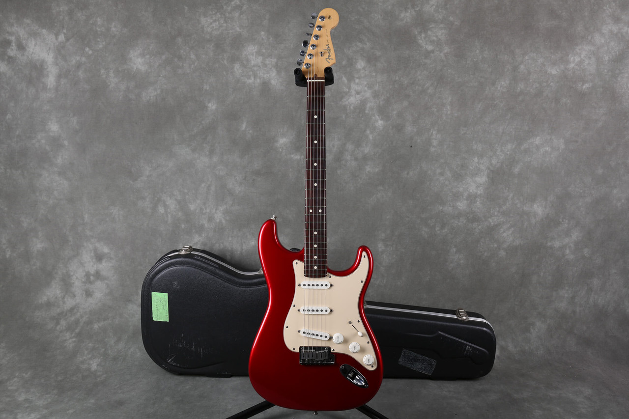 Fender American Standard Stratocaster - Candy Apple Red w