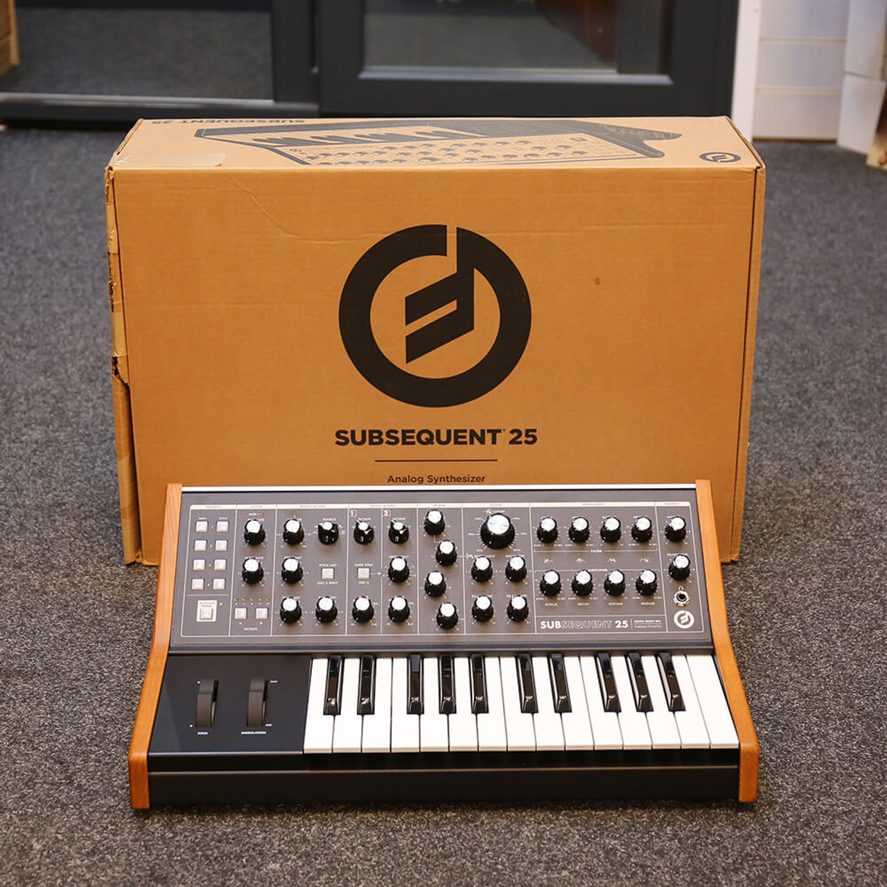 Moog Subsequent 25 Analog Synthesizer w/Box - 2nd Hand