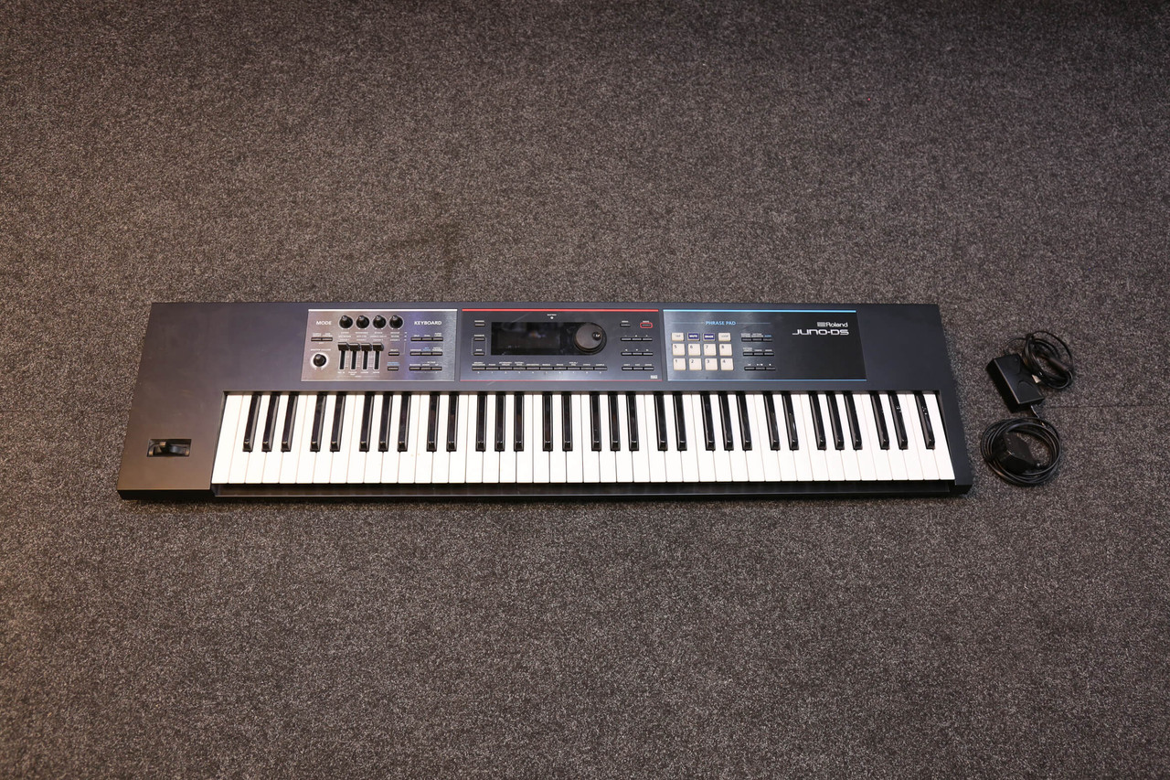Roland Juno-DS76 Synthesizer w/Box & PSU - 2nd Hand