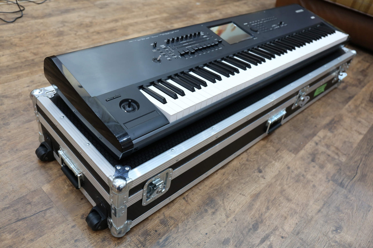 鍵盤楽器 Korg Kronos 2 with Road Case Korg Kronos 2 with Road Case