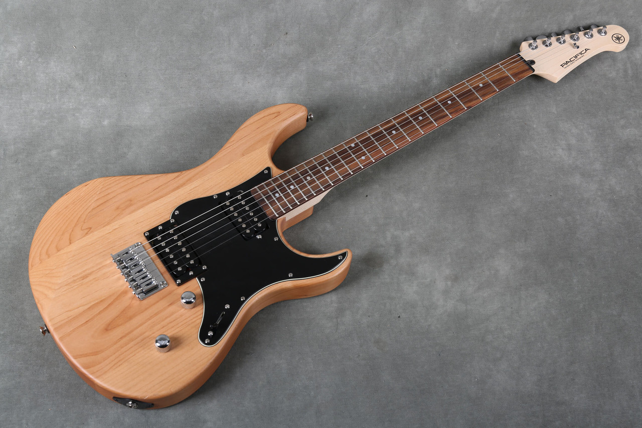 Yamaha Pacifica 120H Natural 2nd Hand | Rich Tone Music