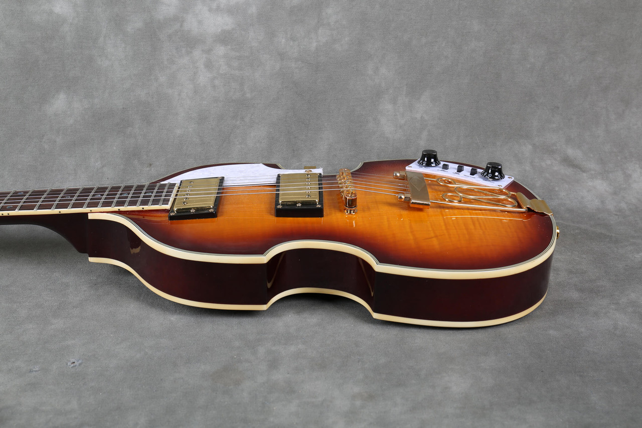 Jay Turser Violin Guitar バイオリンギター Jay Turser JTG-2 Violin shape 6 string GUITAR in Sunburst