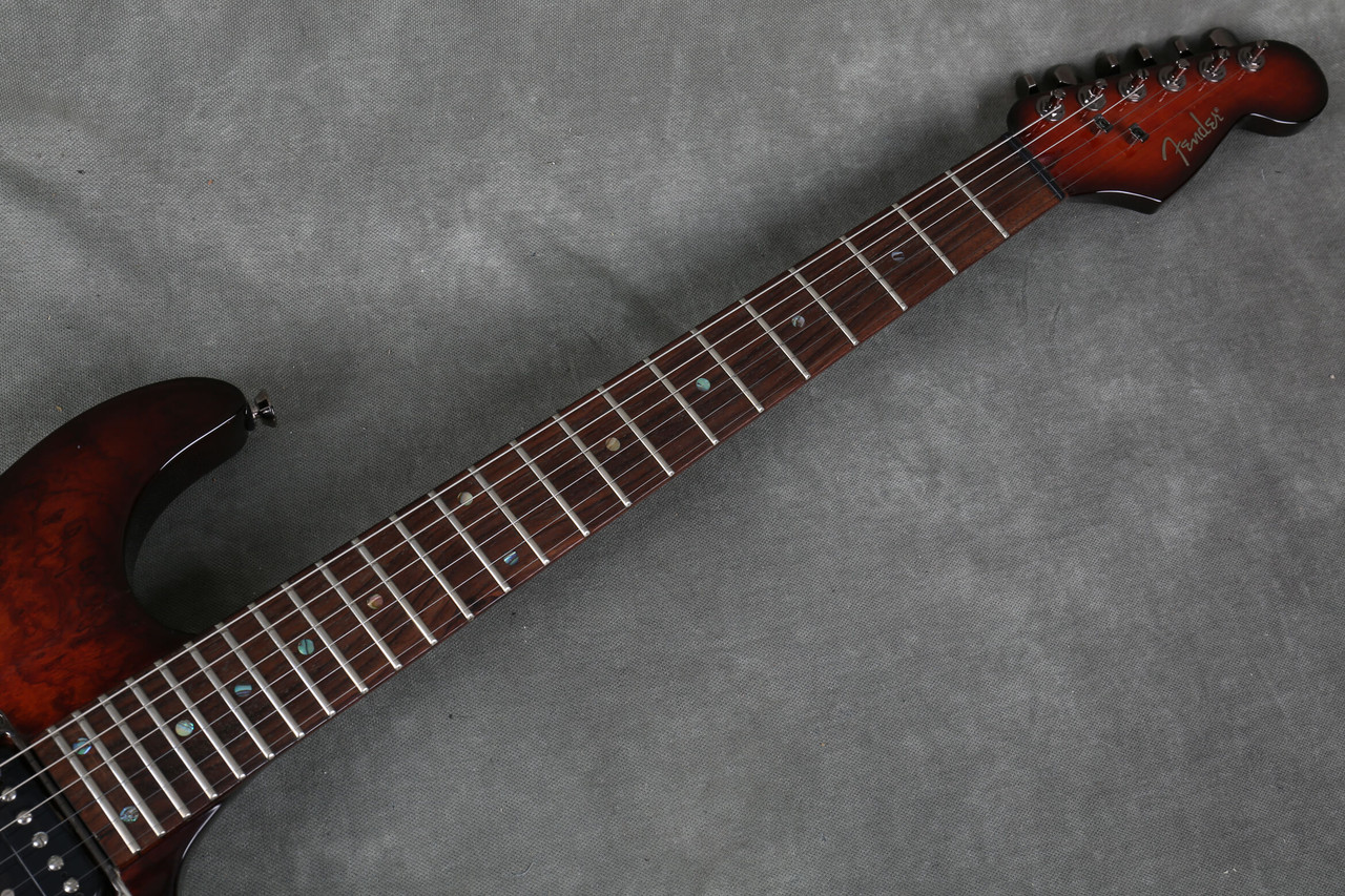 Fender Showmaster QBT HH Quilted Bubinga 2nd Hand | Rich Tone Music