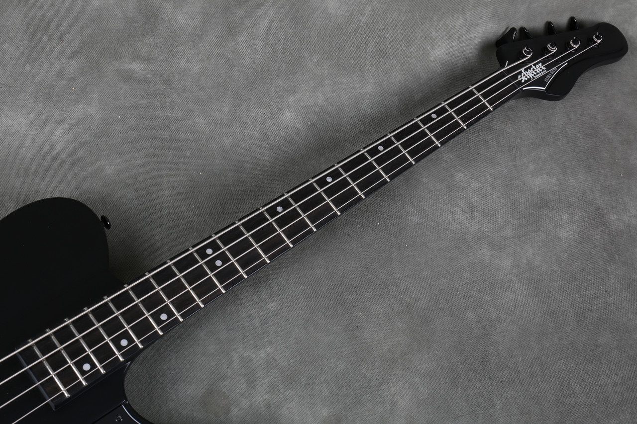 Schecter Ultra Bass Satin Black 2nd Hand | Rich Tone Music
