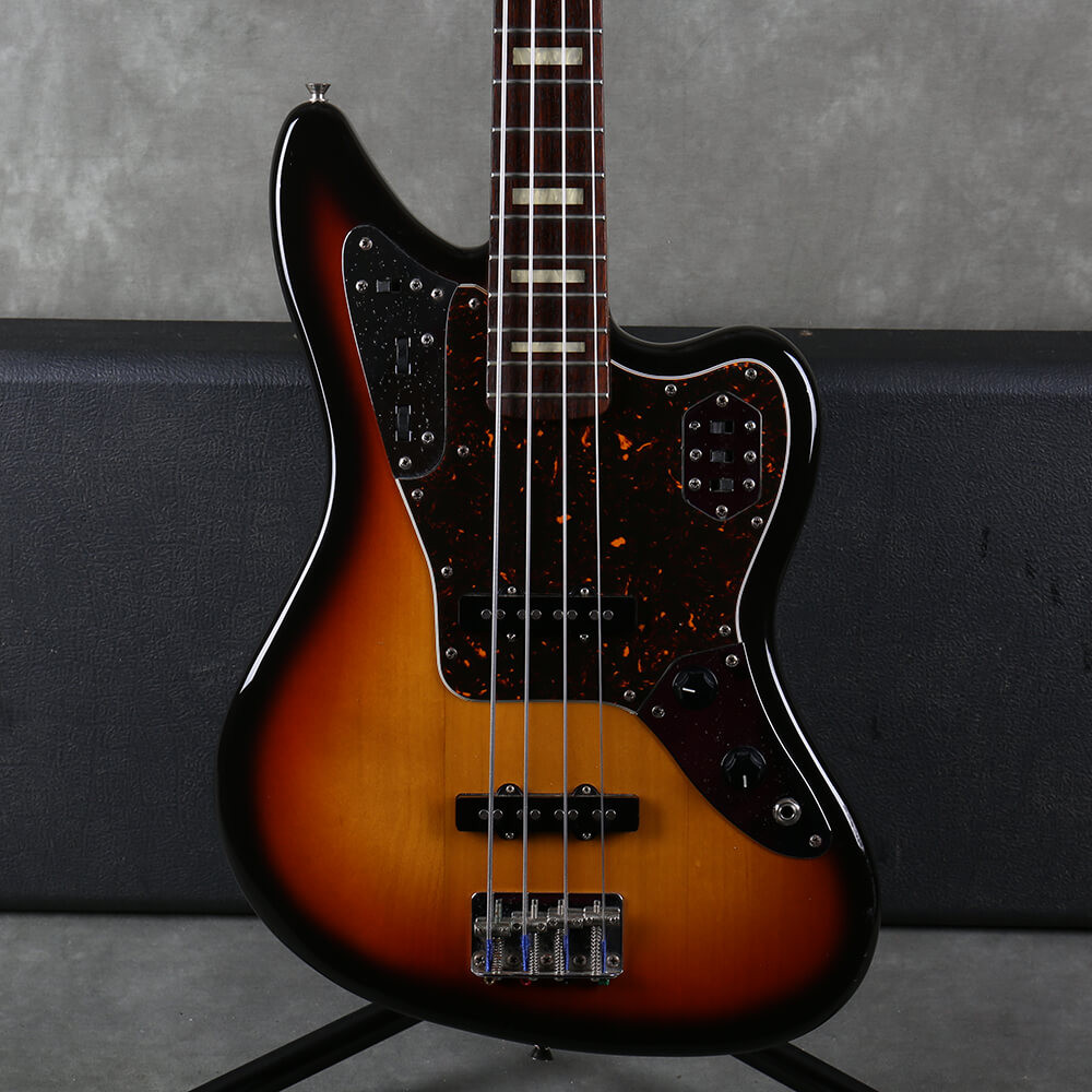 Fender Jaguar Bass Made in Japan 3-Colour Sunburst 2nd Hand | Rich