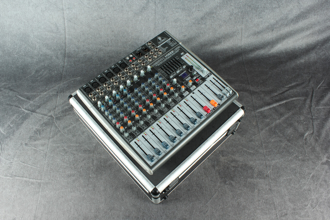 Behringer Xenyx X1222USB 16-Input USB Behringer Xenyx X1222 USB