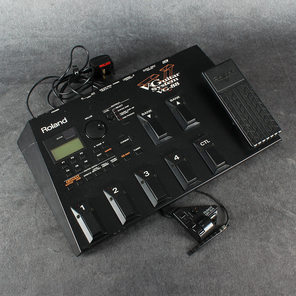 Roland VG-88 V-Guitar System with GK-2A Divided Pickup 2nd Hand