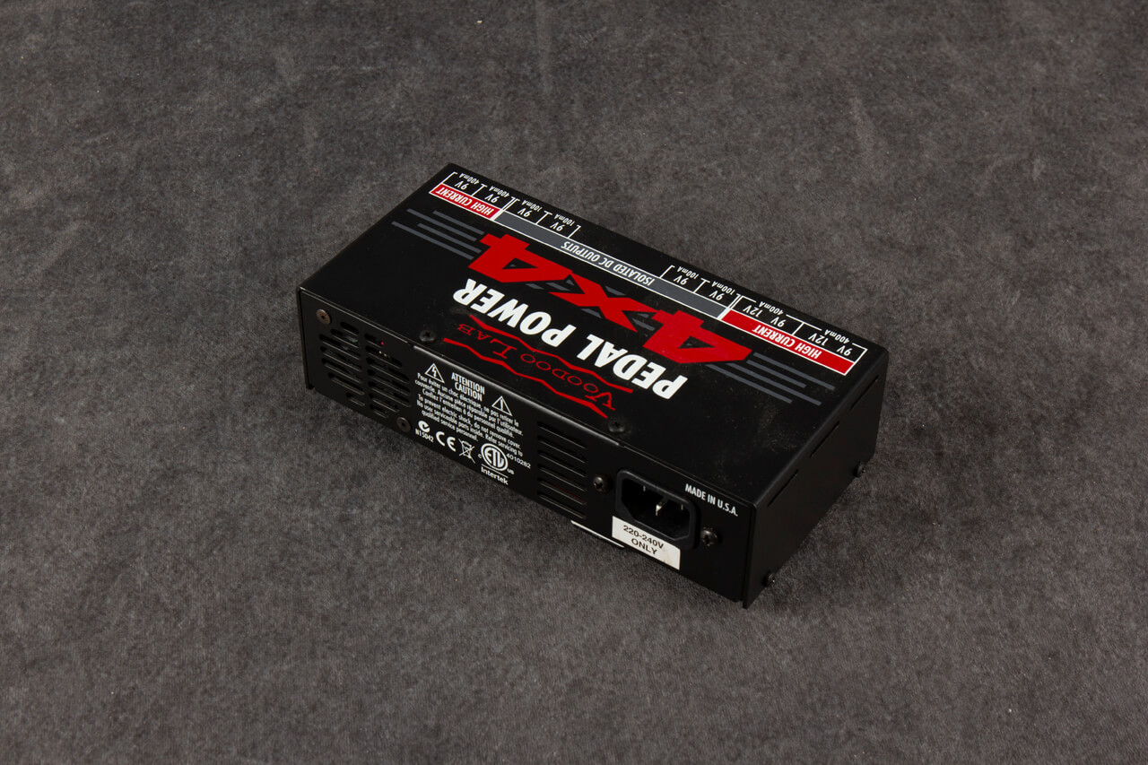 Voodoo Lab Voodoo Lab Pedal Power 4x4 2nd Hand | Rich Tone Music