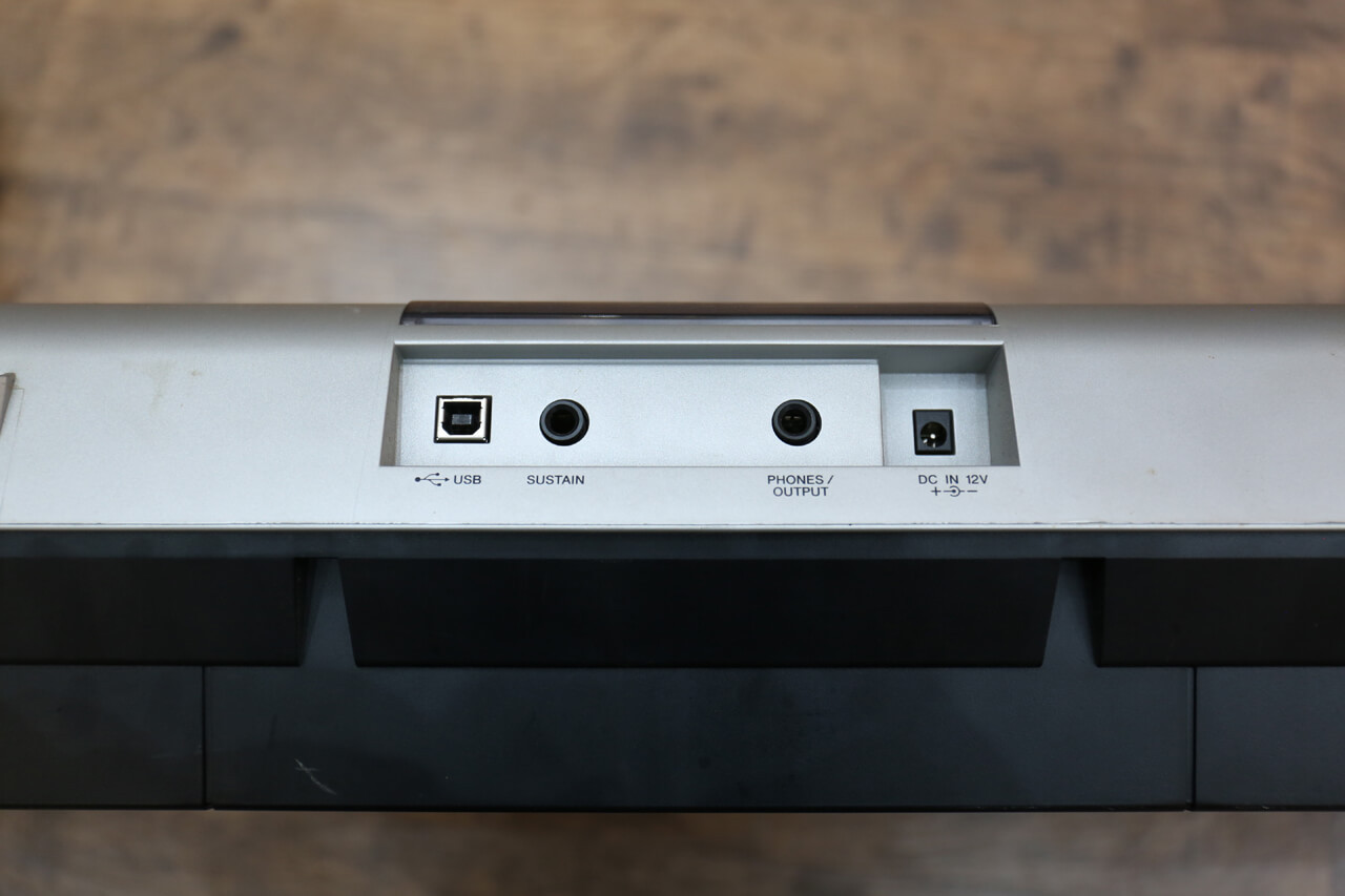 Yamaha PSR-E413 61キー. キーボード Yamaha PSR-E413 61-Key Portable Keyboard 2nd Hand | Rich Tone Music