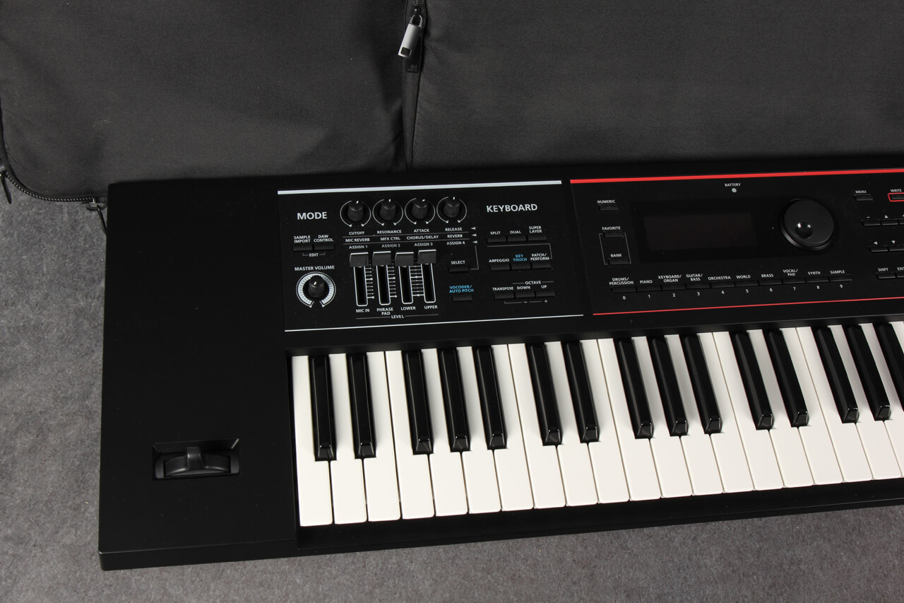 Roland Juno DS 61 Synthesizer with PSU 2nd Hand Rich Tone Music