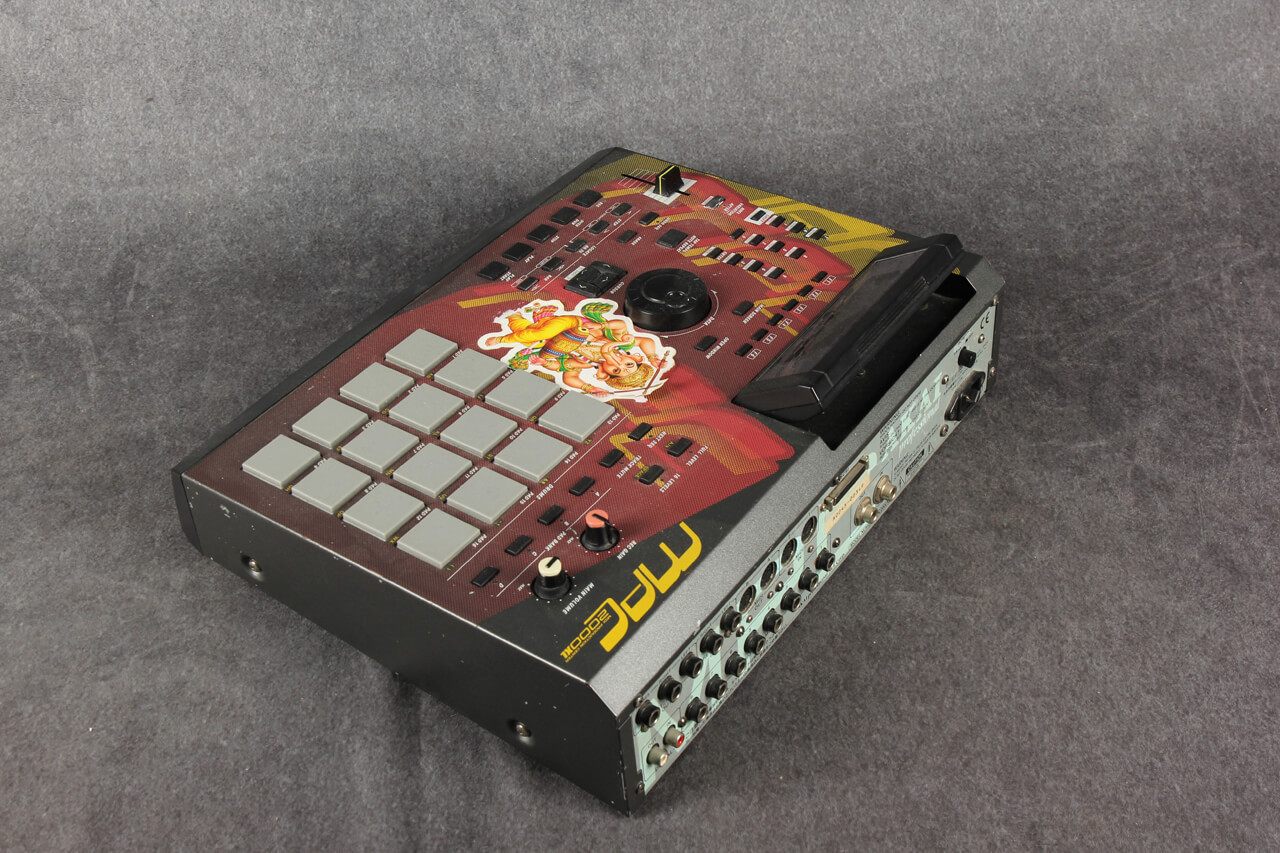 Akai MPC2000XL Limited Edition Output Mod 2nd Hand | Rich Tone Music