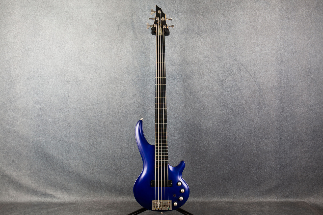 Cort Curbow 5 String Bass Blue 2nd Hand | Rich Tone Music