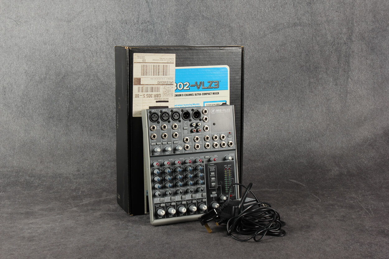 Mackie 802-VLZ3 Mixer 2nd Hand | Rich Tone Music