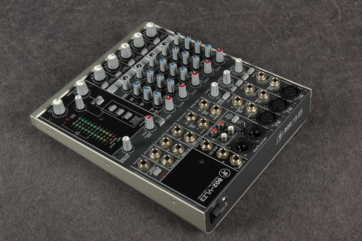 Mackie 802-VLZ3 Mixer 2nd Hand | Rich Tone Music