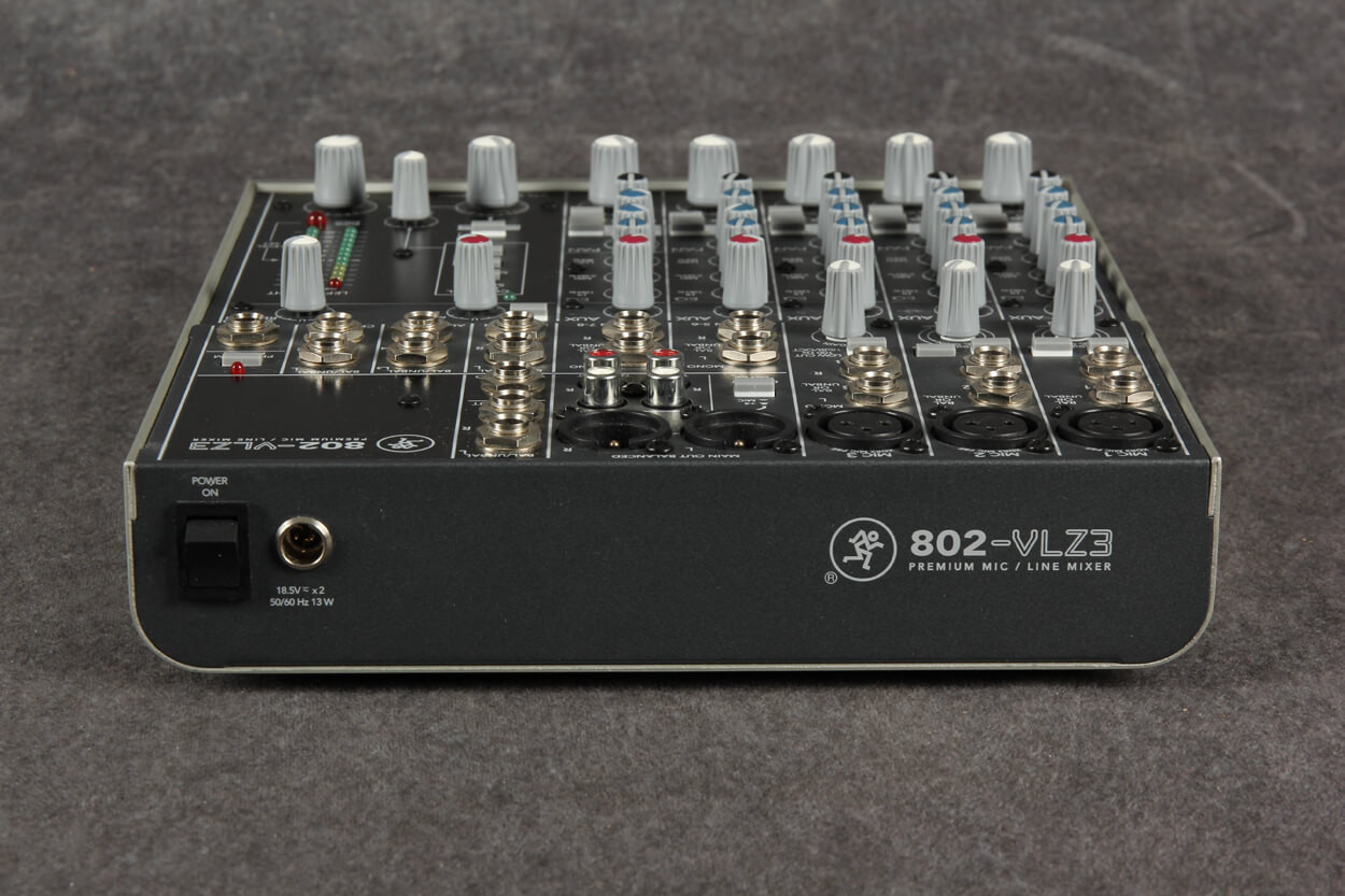 Mackie 802-VLZ3 Mixer 2nd Hand | Rich Tone Music