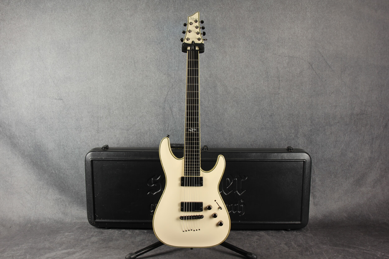 Schecter Blackjack ATX C-7 Aged White 2nd Hand | Rich Tone Music