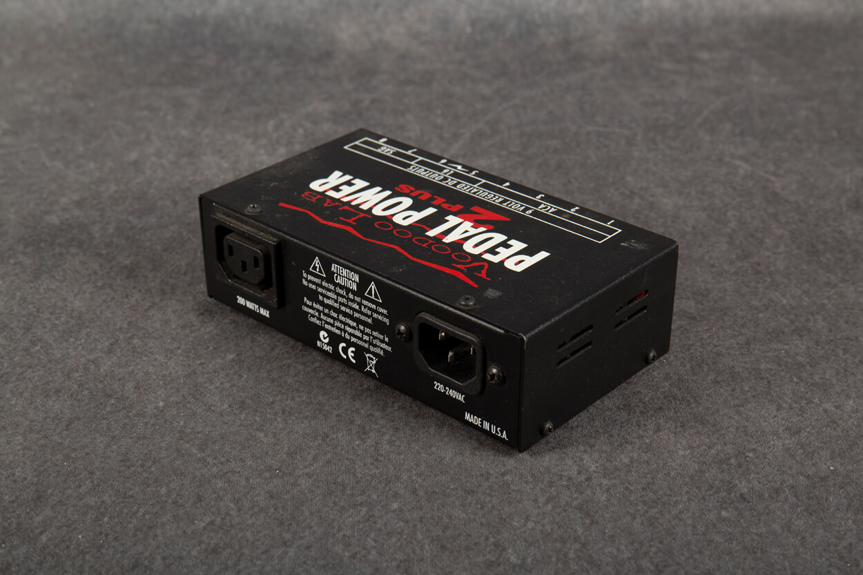 Voodoo Lab Voodoo Lab Pedal Power 2 Plus with Cables 2nd Hand | Rich Tone Music