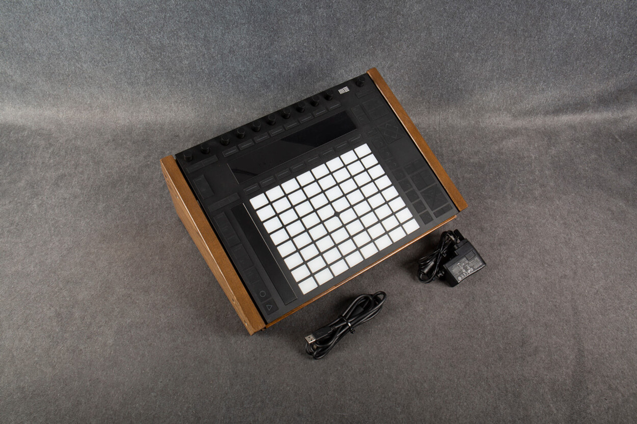 Ableton　Push2　美品　備品完備 Ableton Push2 デックセーバー付 MIDI Live DTM ableton-push-2
