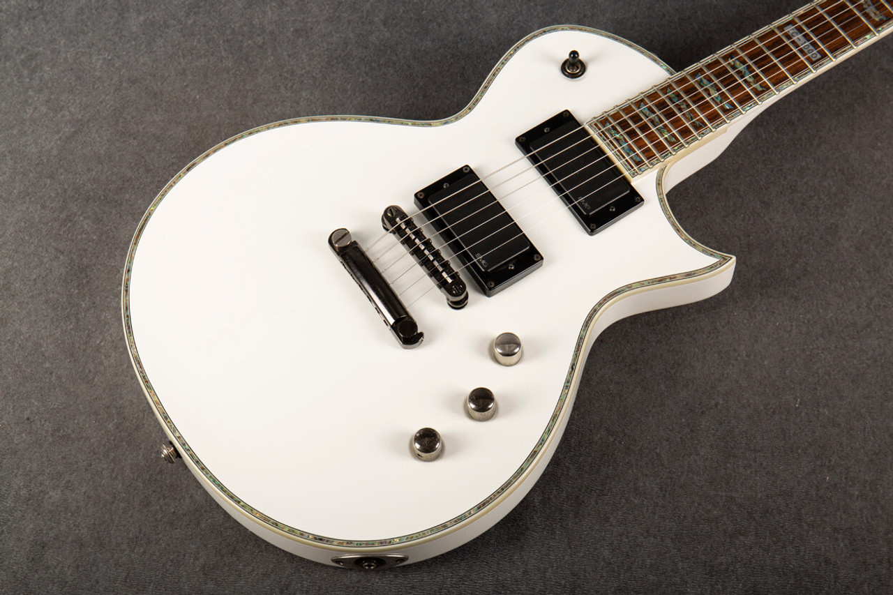 ESP LTD EC-1000 Deluxe Snow White 2nd Hand | Rich Tone Music