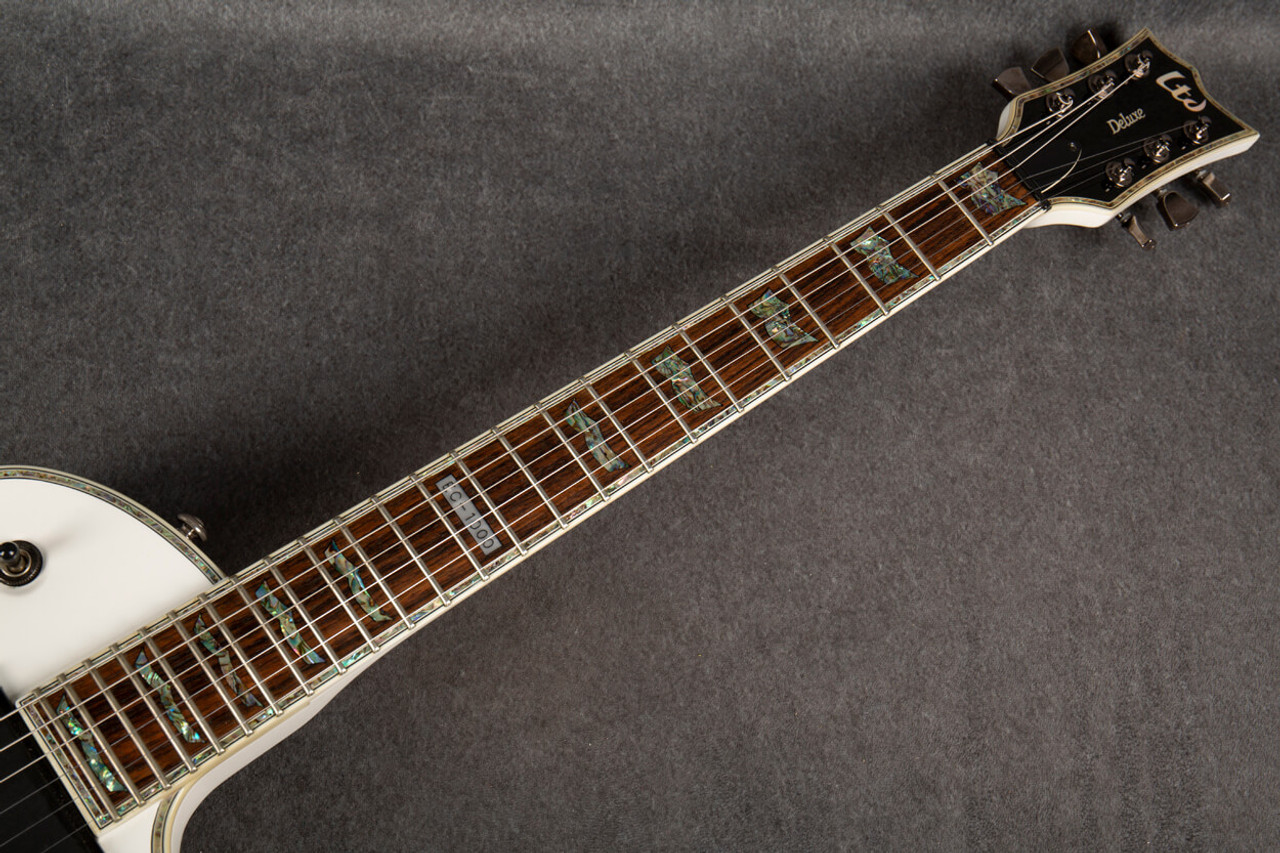 ESP LTD EC-1000 Deluxe Snow White 2nd Hand | Rich Tone Music