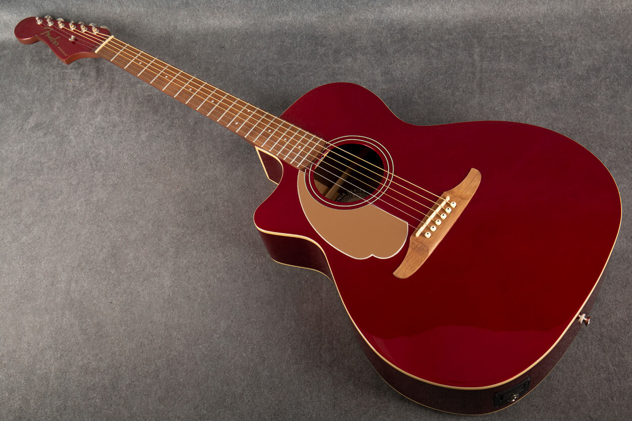 Fender Newporter Player Left Handed Candy Apple Red 2nd Hand