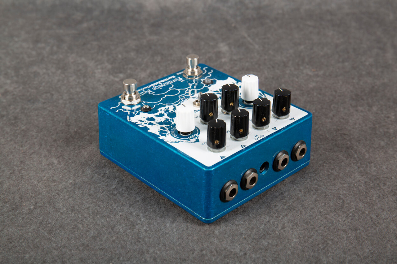 Earthquaker Devices Avalanche Run V1 2nd Hand | Rich Tone Music