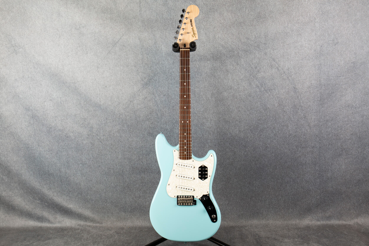 Squier Paranormal Cyclone Daphne Blue 2nd Hand | Rich Tone Music