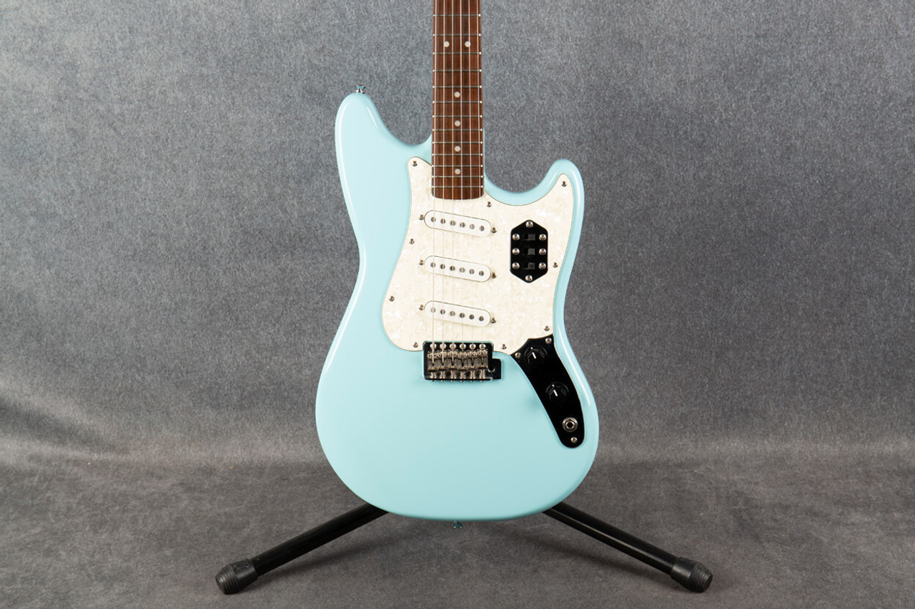 Squier Paranormal Cyclone Daphne Blue 2nd Hand | Rich Tone Music