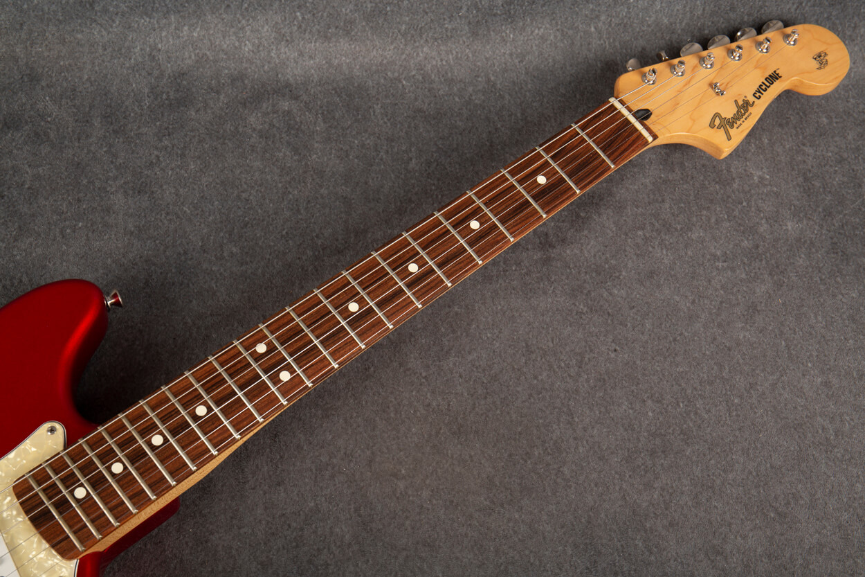 Fender Cyclone Made in Mexico Chrome Red 2nd Hand | Rich Tone Music