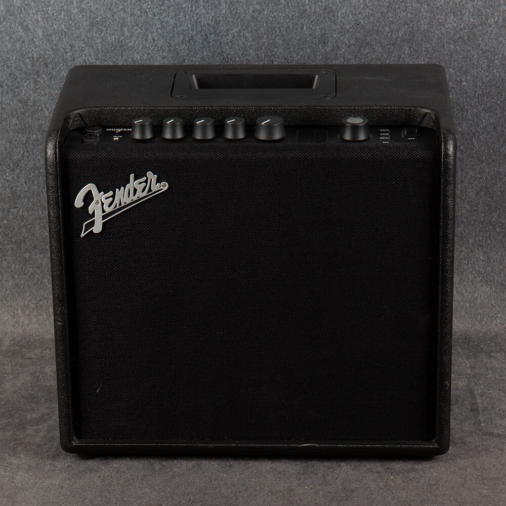 Fender Mustang LT25 Guitar Combo 2nd Hand Rich Tone Music