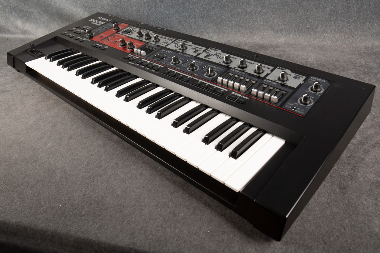 Roland SH-201 Synthesizer with PSU 2nd Hand | Rich Tone Music