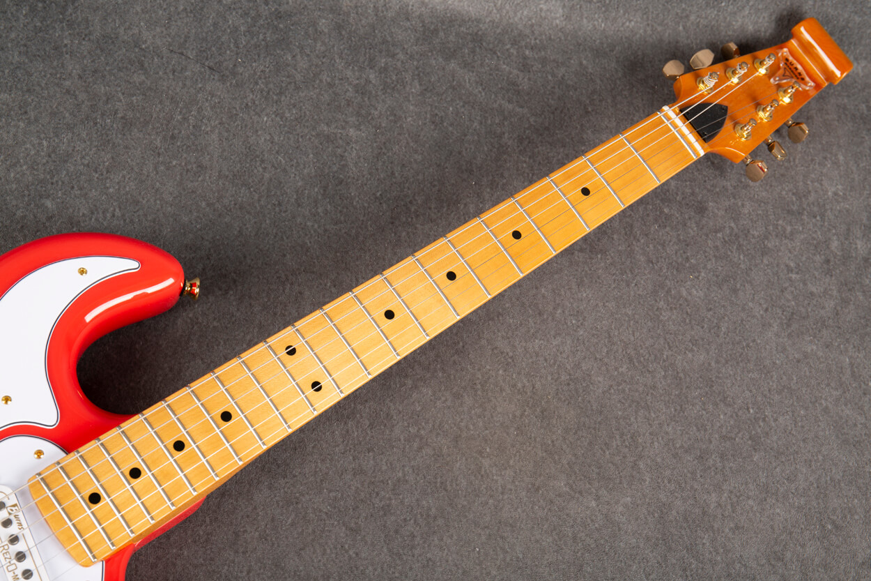 Burns Marquee Club Series Guards Red 2nd Hand | Rich Tone Music