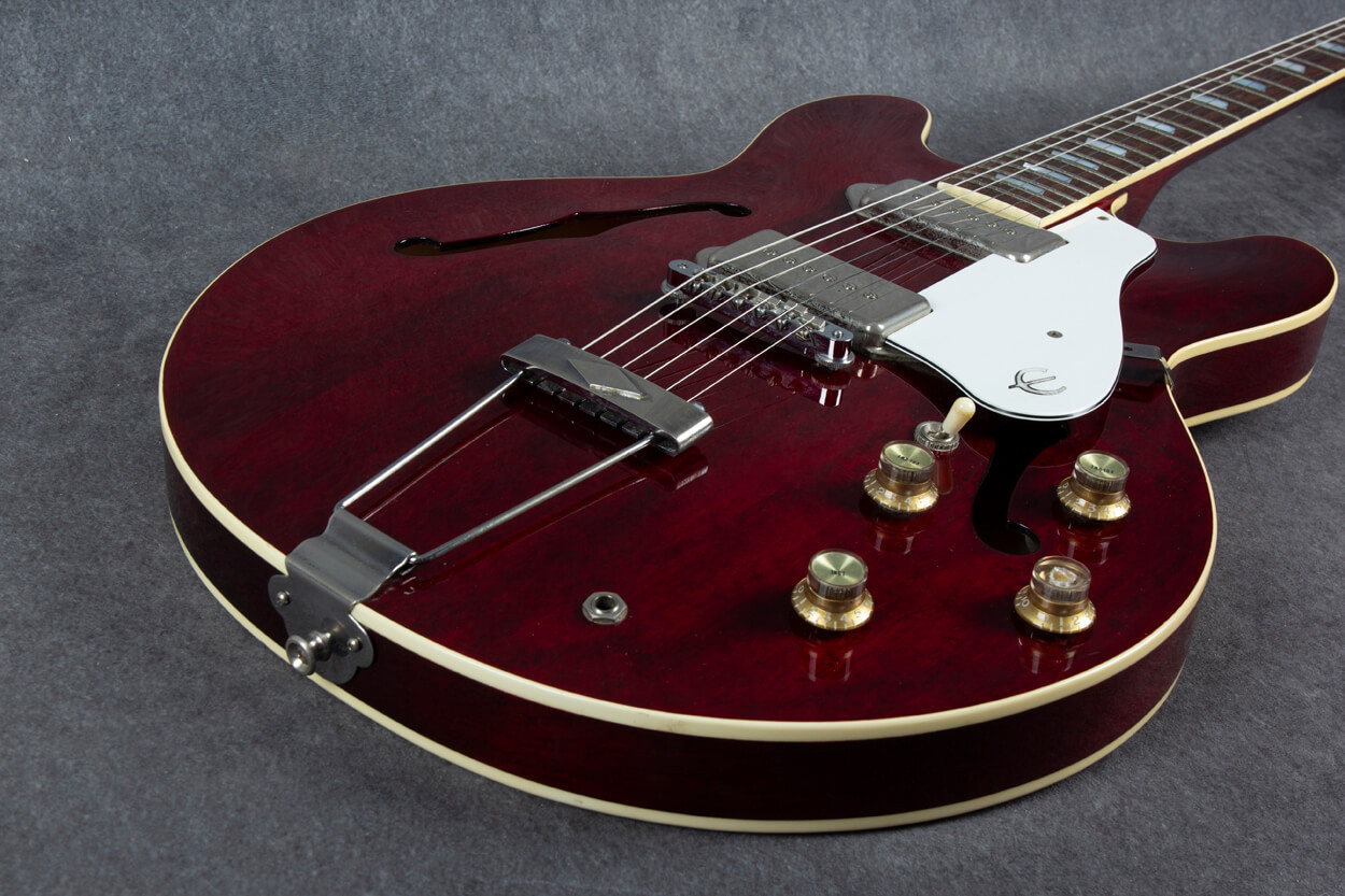Epiphone Casino Made in Japan 1983 Cherry 2nd Hand | Rich Tone Music