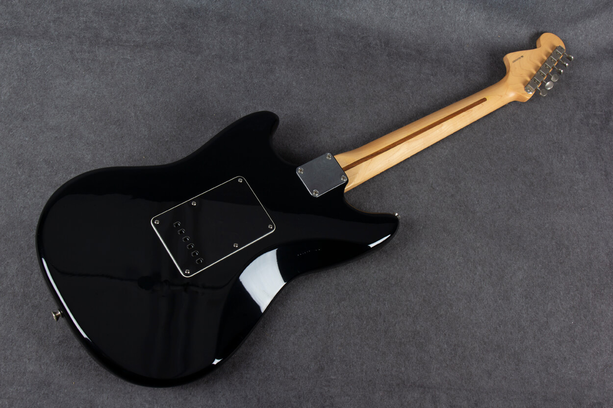 Fender Cyclone HH Made in Mexico Black 2nd Hand | Rich Tone Music