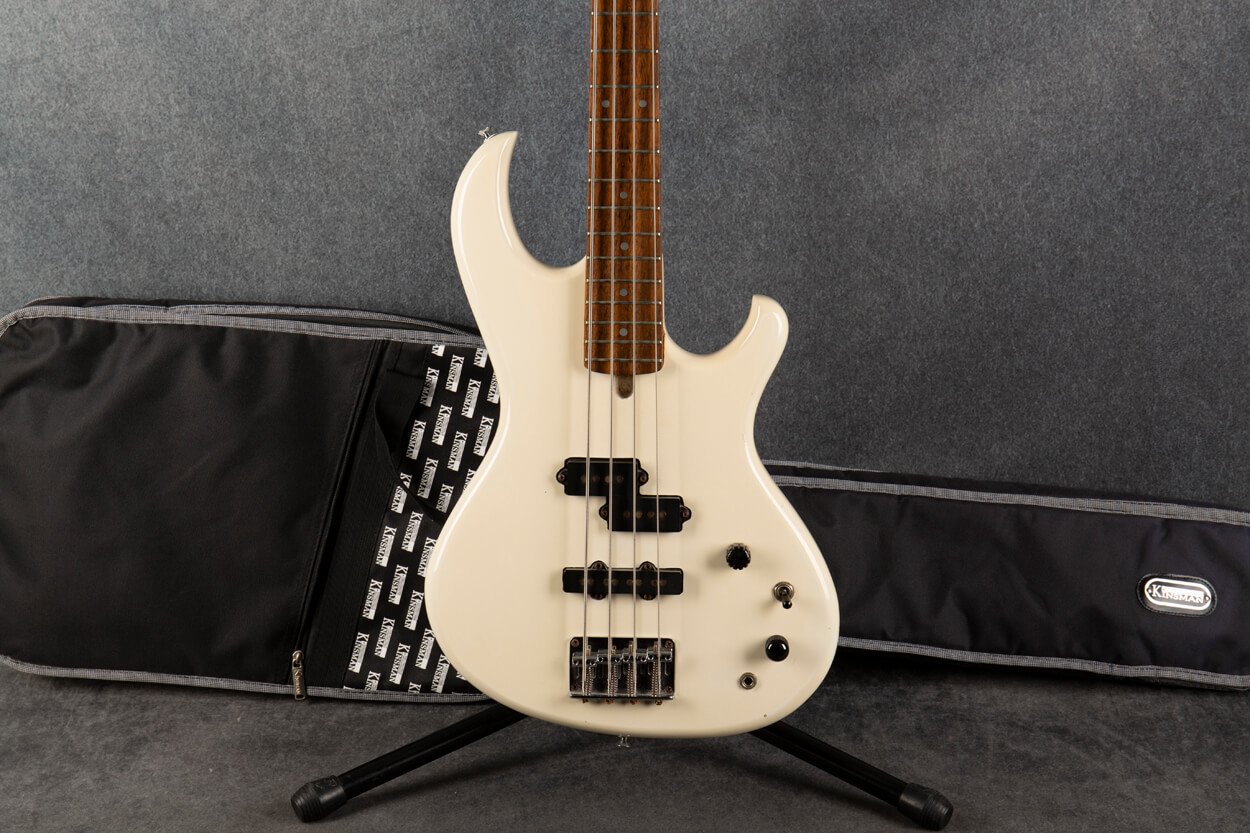 Aria Pro II The Cat Bass White 2nd Hand | Rich Tone Music