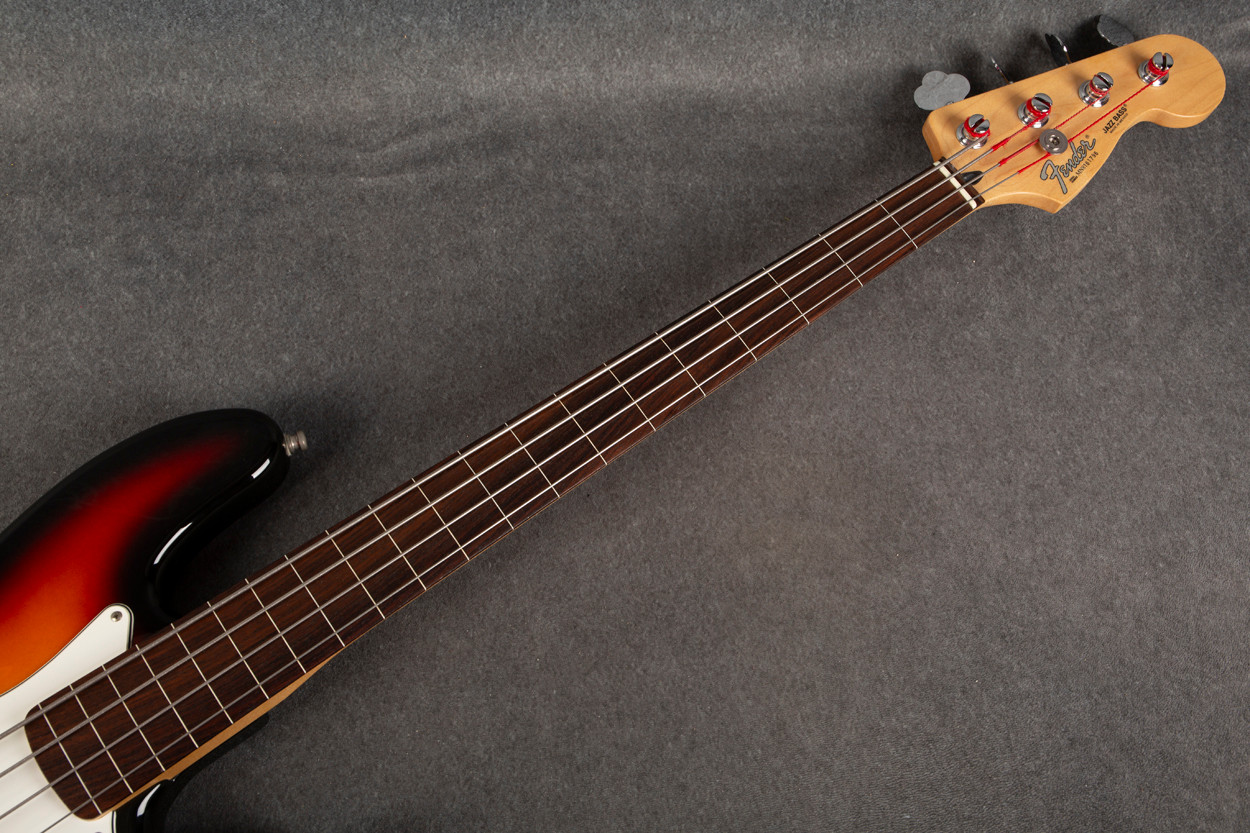 Fender Mexican Standard Jazz Bass Fretless 3 Colour Sunburst 2nd