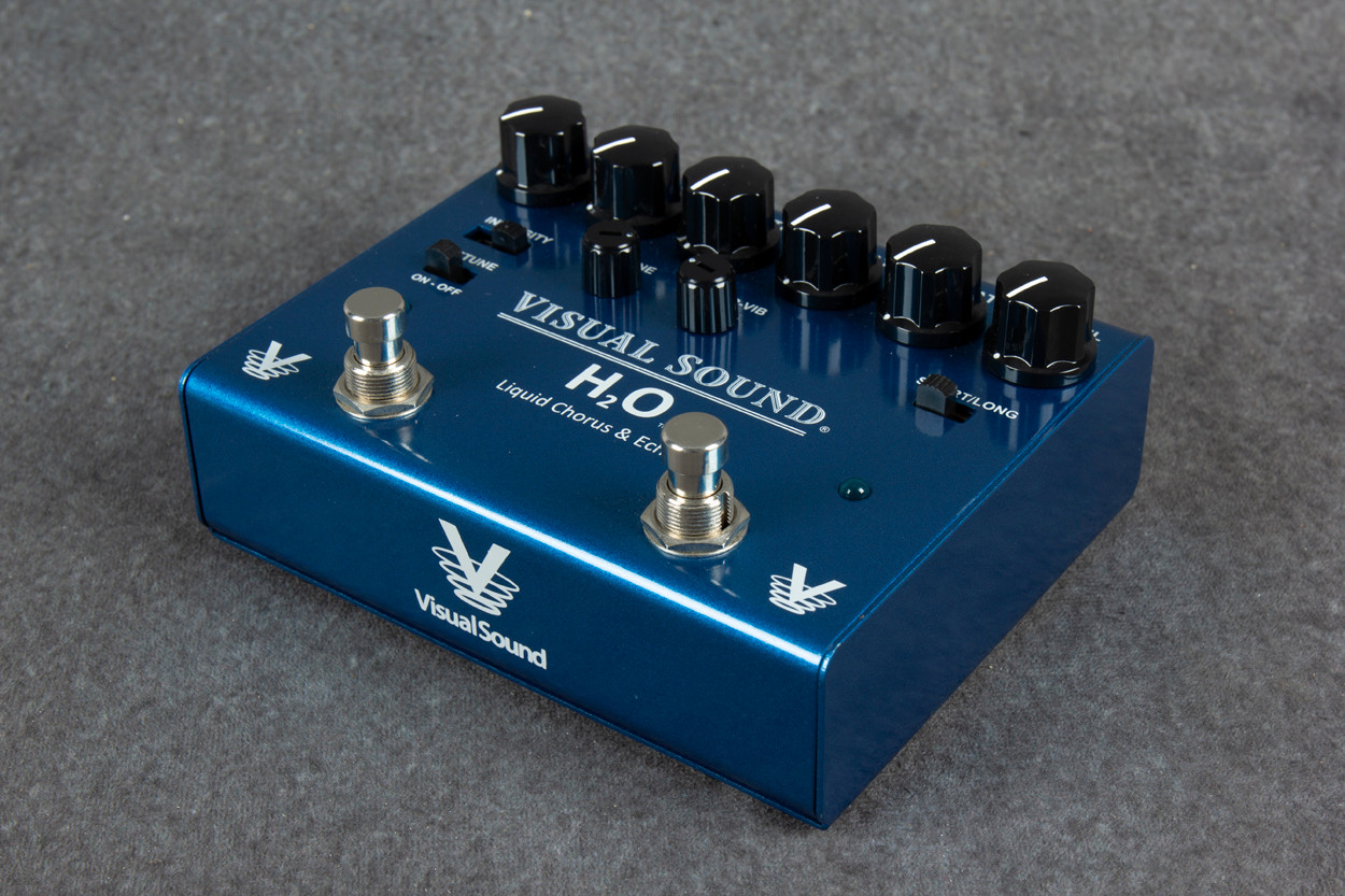 Visual Sound H2O Liquid Chorus & Echo Pedal 2nd Hand | Rich Tone Music