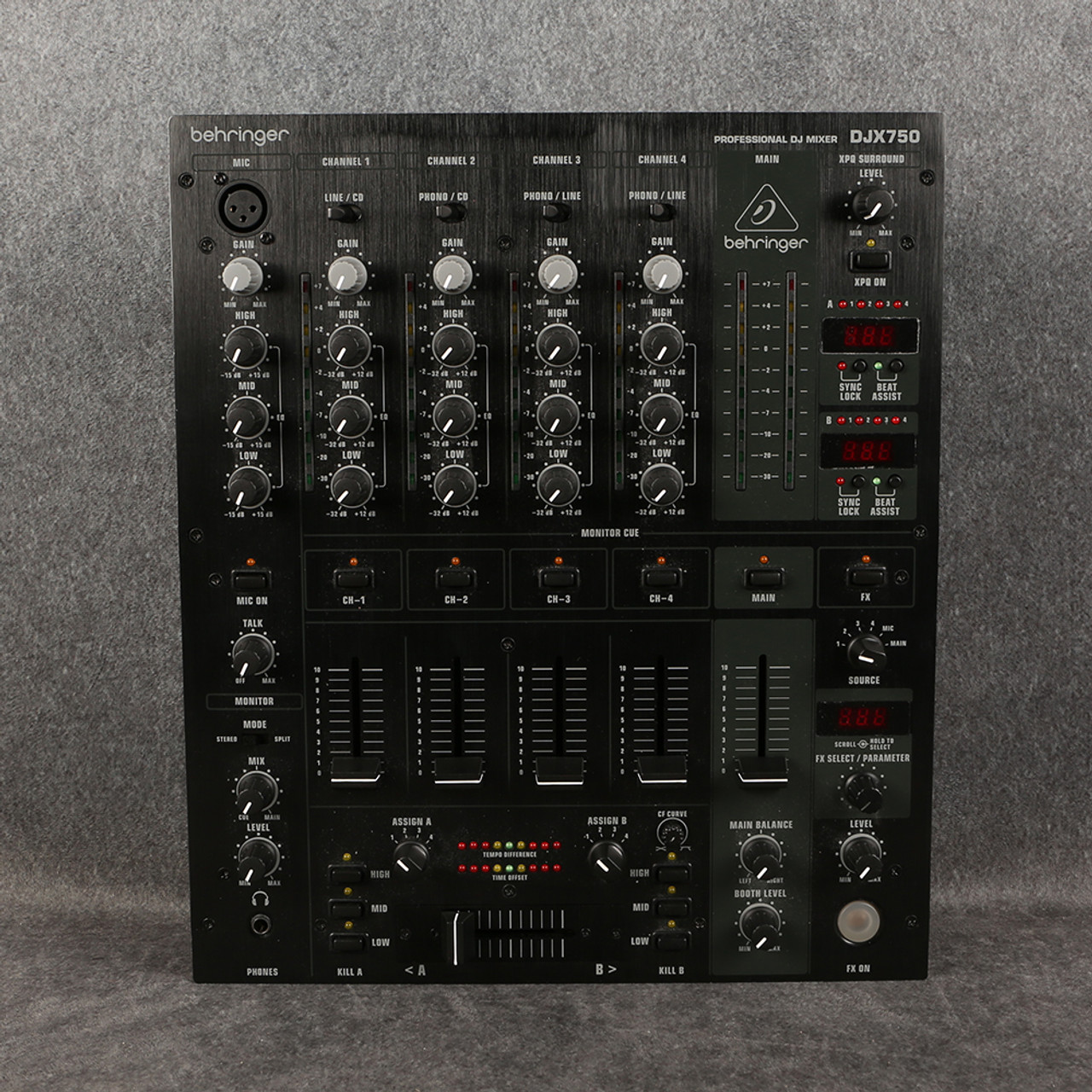 Behringer DJX750 DJ Mixer - 2nd Hand